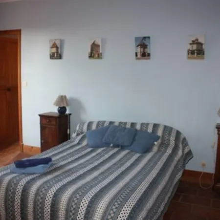 Presbytere De Jonquiere Nocleg ze śniadaniem