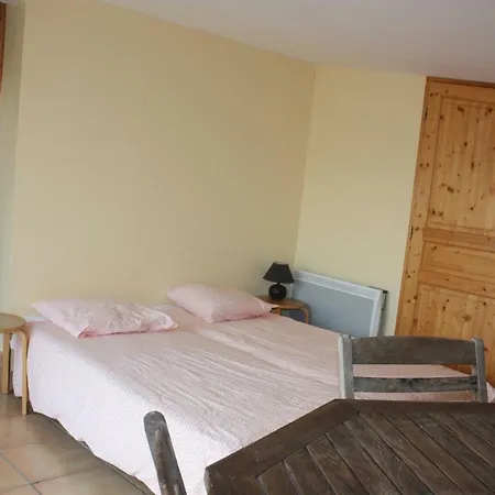 Presbytere De Jonquiere B&B