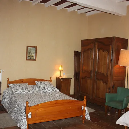 Alojamento de Acomodação e Pequeno-almoço Presbytere De Jonquiere Lavaur (Tarn)