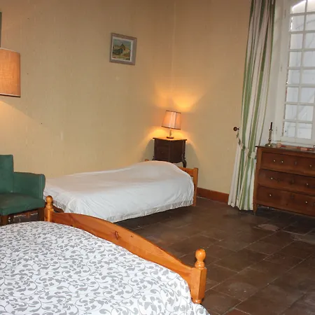Presbytère De Jonquiere 3* Lavaur (Tarn)