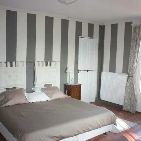 Presbytere De Jonquiere لافاور