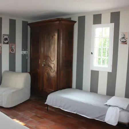 Presbytere De Jonquiere Bed & Breakfast Lavaur (Tarn)