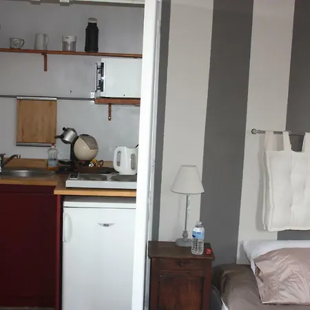 Presbytere De Jonquiere Panzió 3*