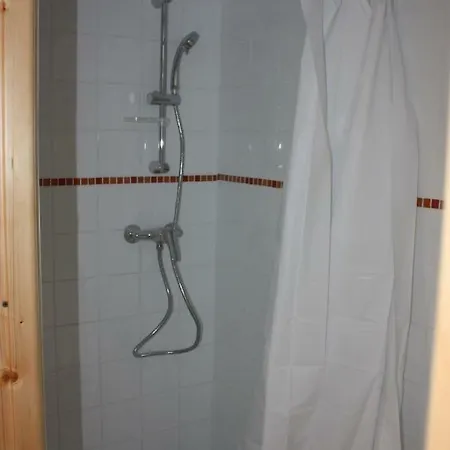 Presbytere De Jonquiere Bed & Breakfast 3*