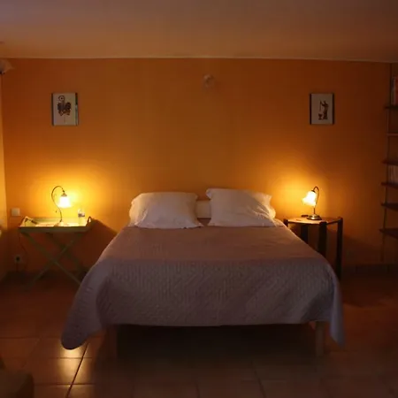 Presbytere De Jonquiere Frühstückspension 3*